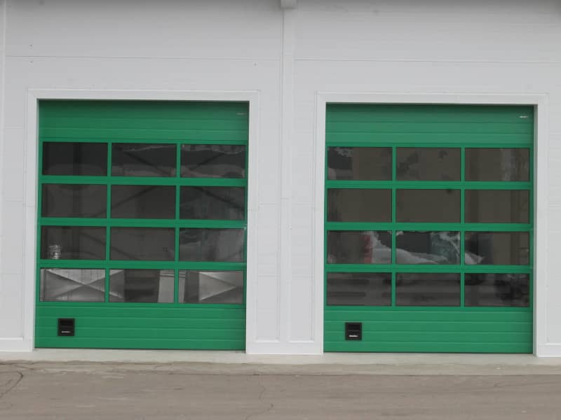 Промышленные ворота DoorHan в Нижнем Тагиле с установкой