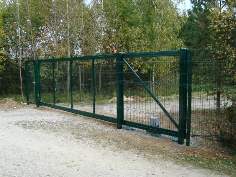 Сетчатый забор DoorHan в Нижнем Тагиле с установкой