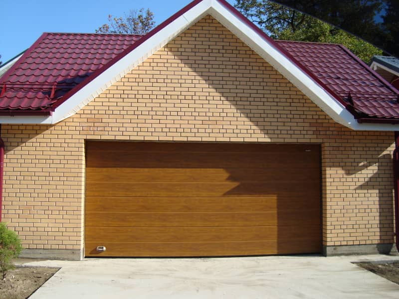 Секционные ворота DoorHan в Нижнем Тагиле с установкой